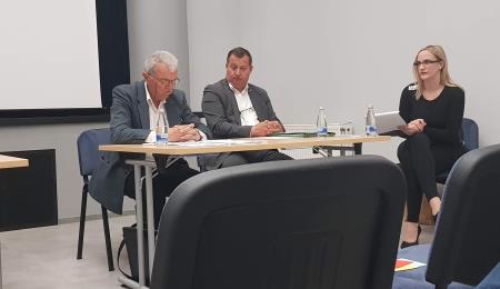 Volitve 22 Razprava kandidatov za poslance na Mirni (3)